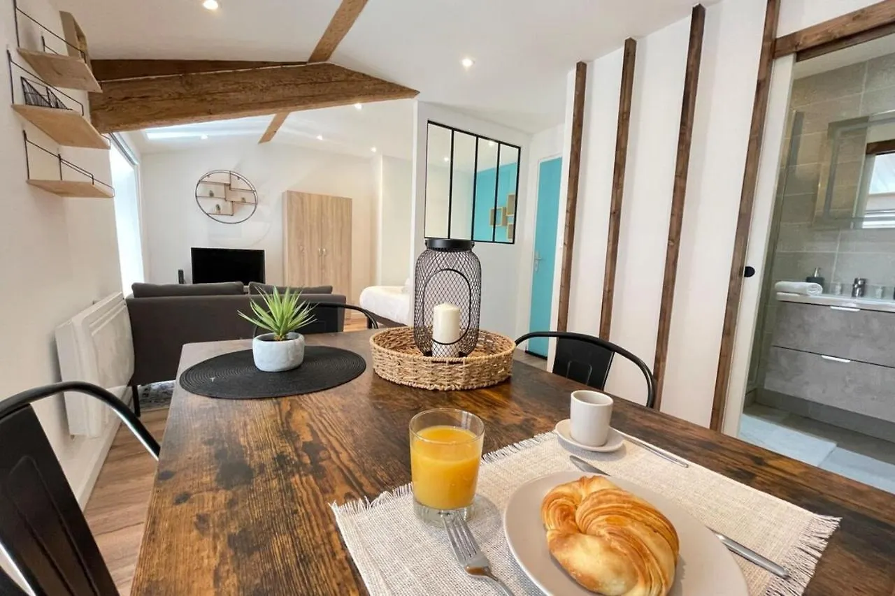 Le Petit Nid Wifinetflix Longchampgare Scnf Apartment Marseille